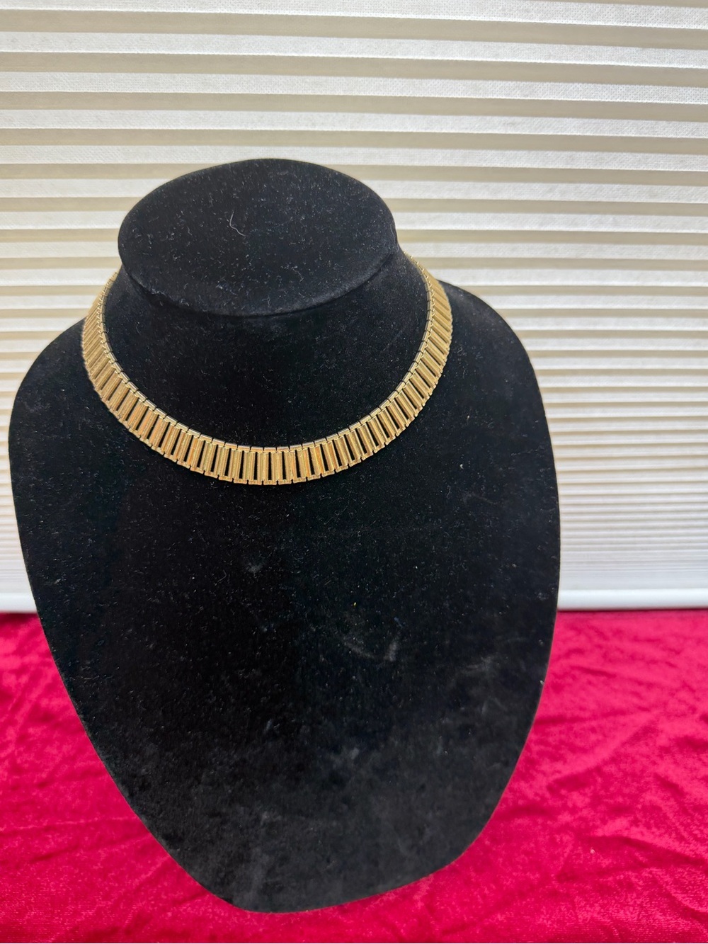 Vintage Gold Tone Cleopatra Style Ribbed Bar Link Choker Necklace
